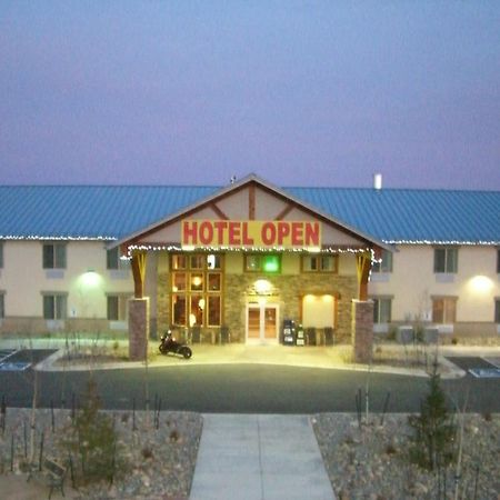 A Riverside Inn Travelodge By Wyndham فيربلي المظهر الخارجي الصورة
