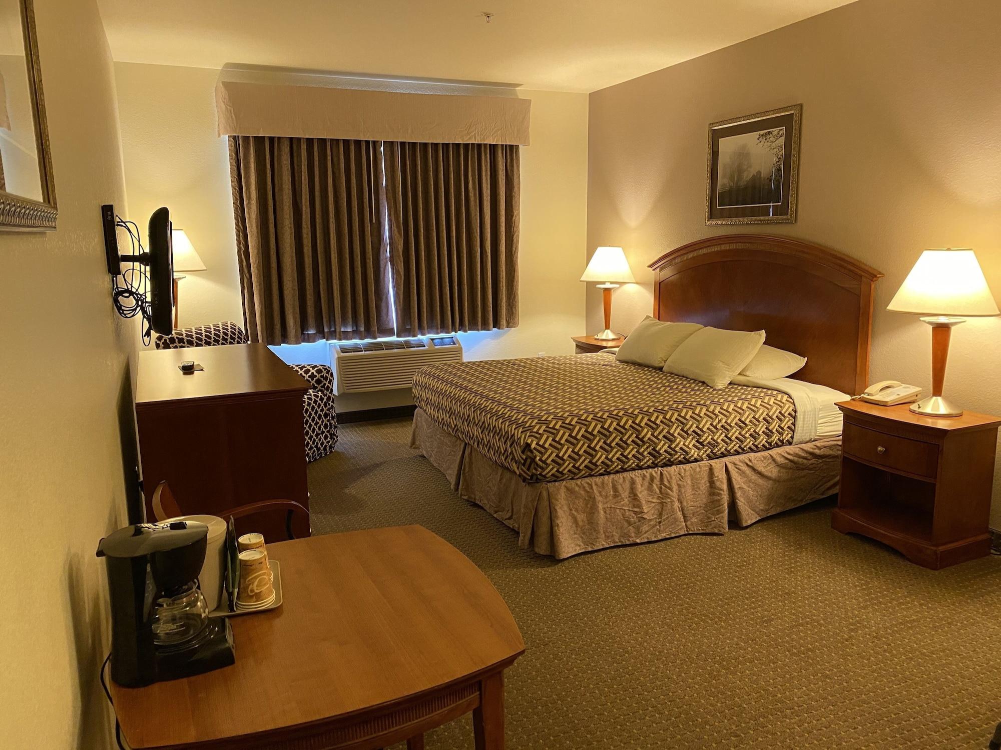 A Riverside Inn Travelodge By Wyndham فيربلي المظهر الخارجي الصورة