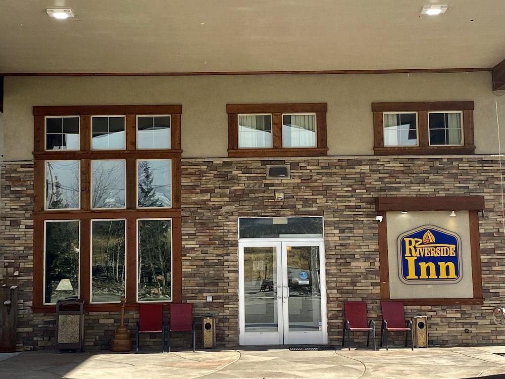 A Riverside Inn Travelodge By Wyndham فيربلي المظهر الخارجي الصورة