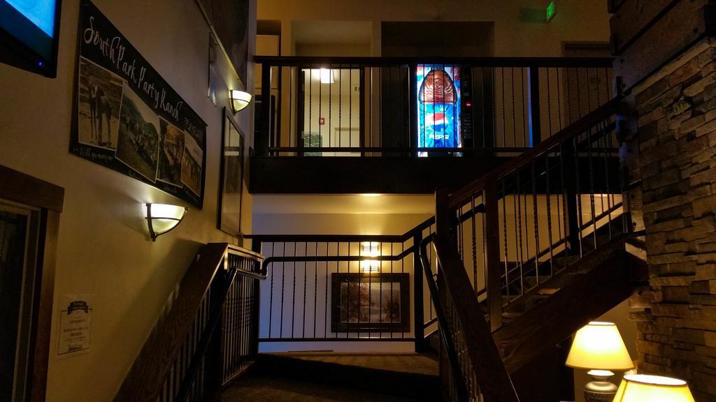 A Riverside Inn Travelodge By Wyndham فيربلي المظهر الخارجي الصورة